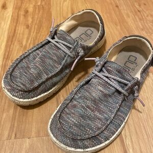 Women’s Hey Dude Wendy size 6